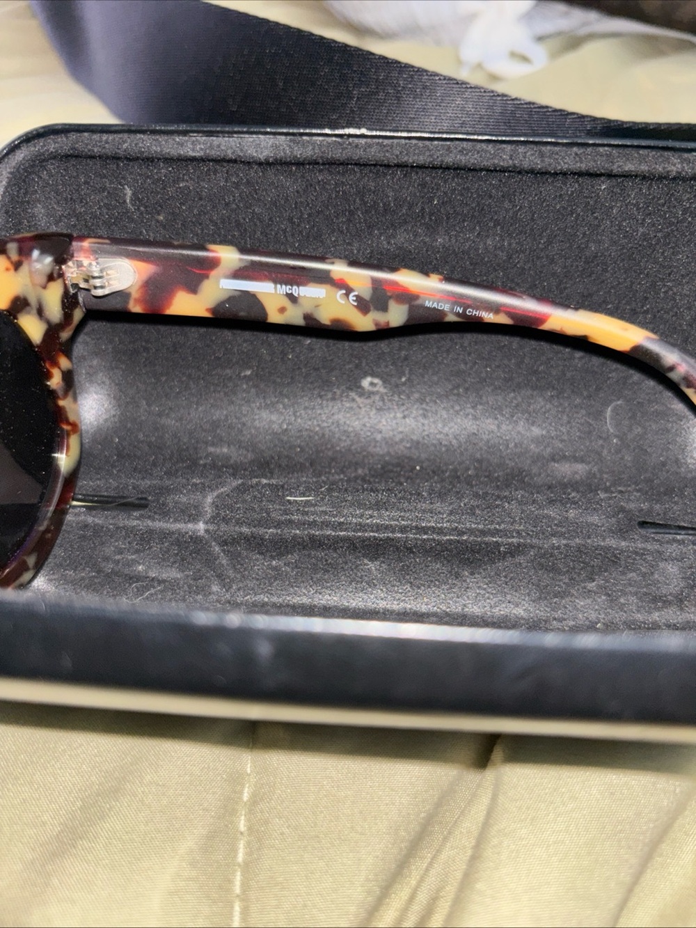 Alexander McQueen Oversized Tortoiseshell Frame Sunglasses Blue Mirrored Lenses - Picture 7 of 7